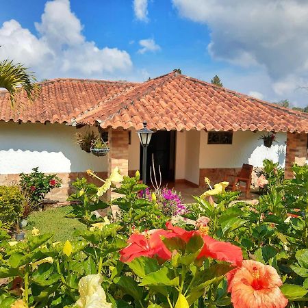 Casa Campestre Frente Acuarela -Mesa De Los Santos La Granja Extérieur photo