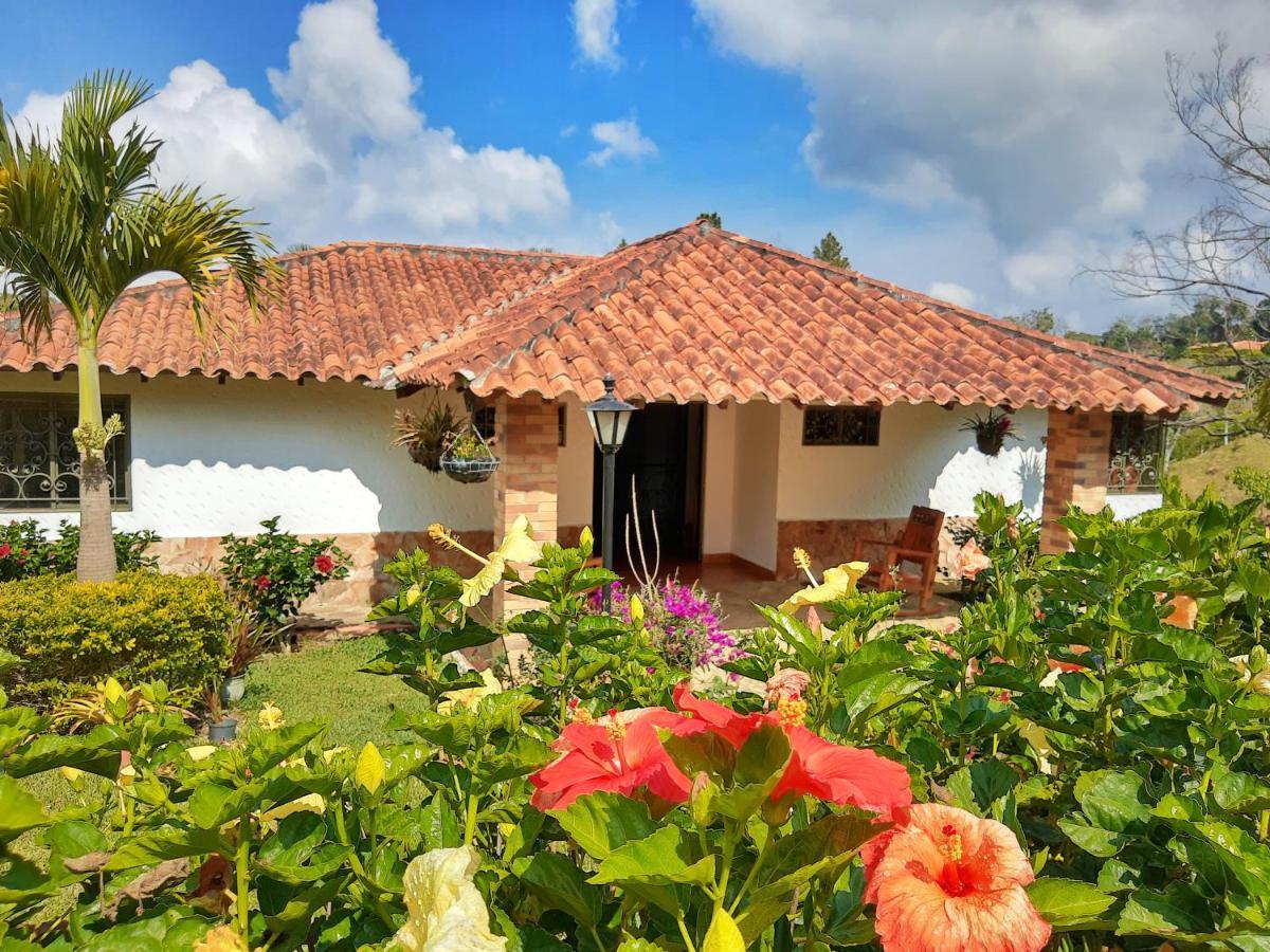 Casa Campestre Frente Acuarela -Mesa De Los Santos La Granja Extérieur photo